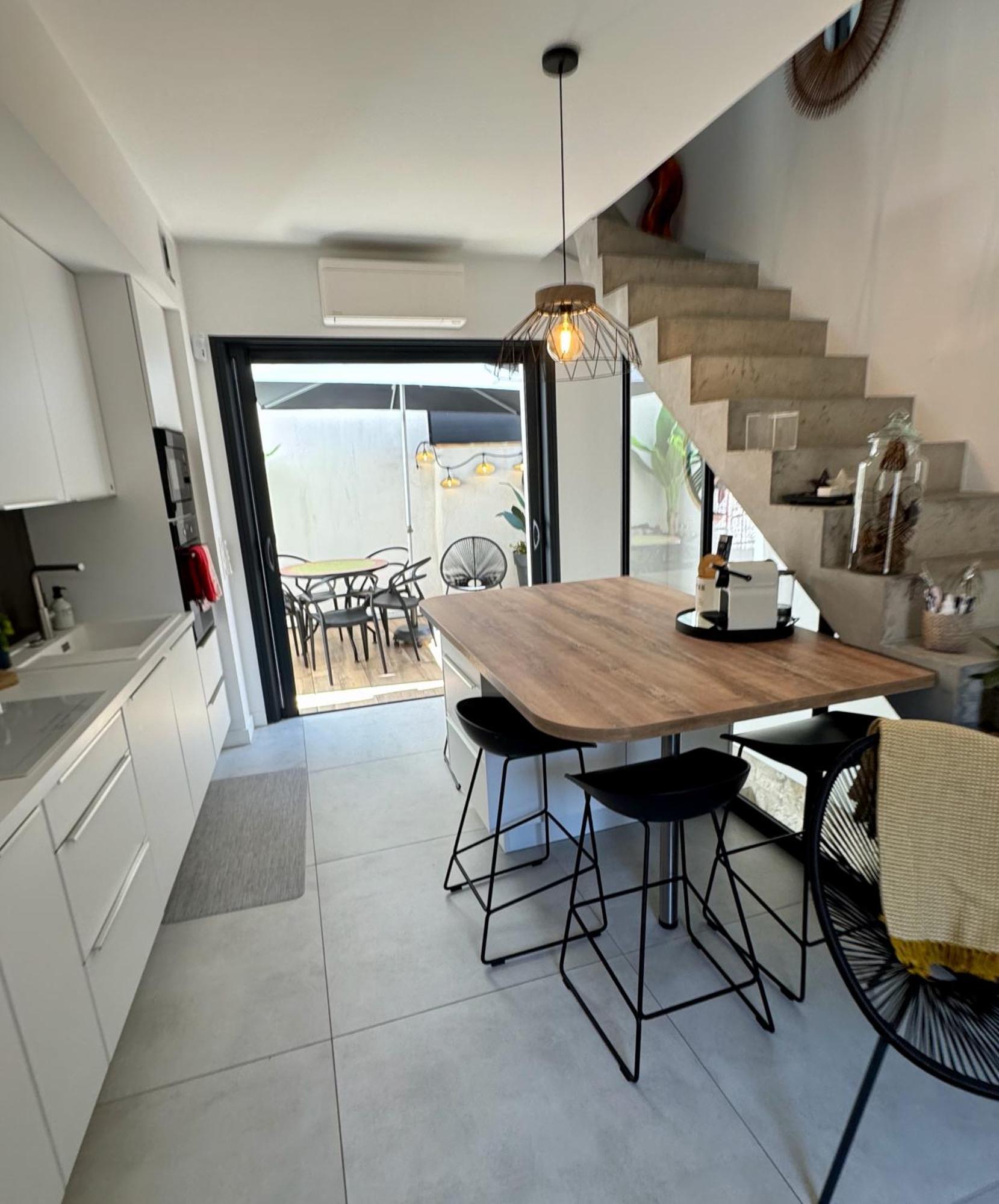 Maison de village rénovée ! Le Grau-du-Roi Exterior foto